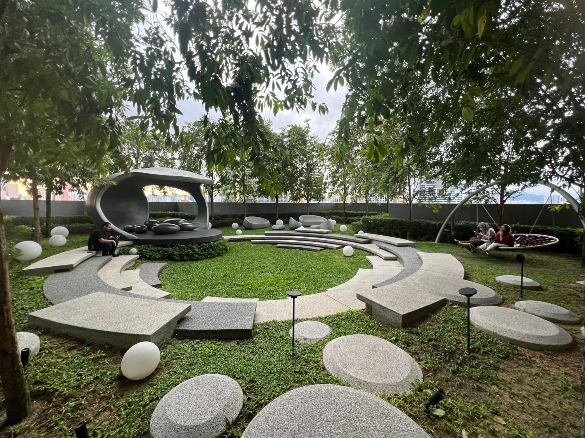 Scarletz Suites Kuala Lumpur By City Center Exterior photo