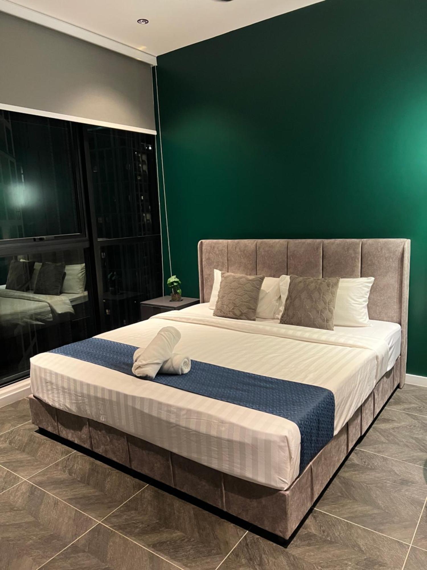 Scarletz Suites Kuala Lumpur By City Center Exterior photo